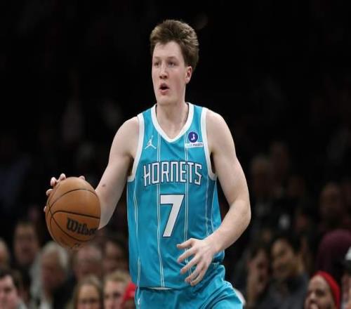 球场争议,吸烟被禁,举横幅却被,博彩平台,十大博彩平台,信誉十大博彩官网入口