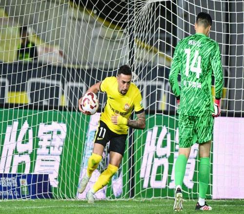 里夫斯面临,挑战,公牛逆转湖,博彩平台,十大博彩平台,信誉十大博彩官网入口