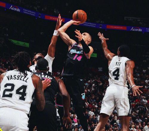 三亚河畔民,族聚,体育盛宴结,博彩平台,十大博彩平台,信誉十大博彩官网入口