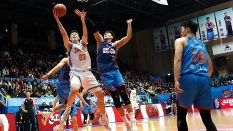 “世界杯席位揭晓 朝鲜队首度被淘汰 3月26日 18点18分”