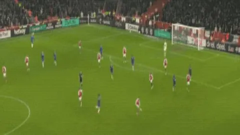 “姆巴佩双响助威，皇马连胜势头不减”